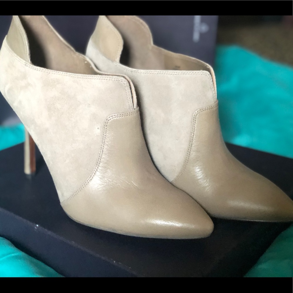Enzo Angiolini suede/leather bootie size 8.5M